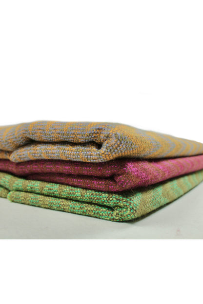 Weiche Sofadecke aus Alpaka - weinrot