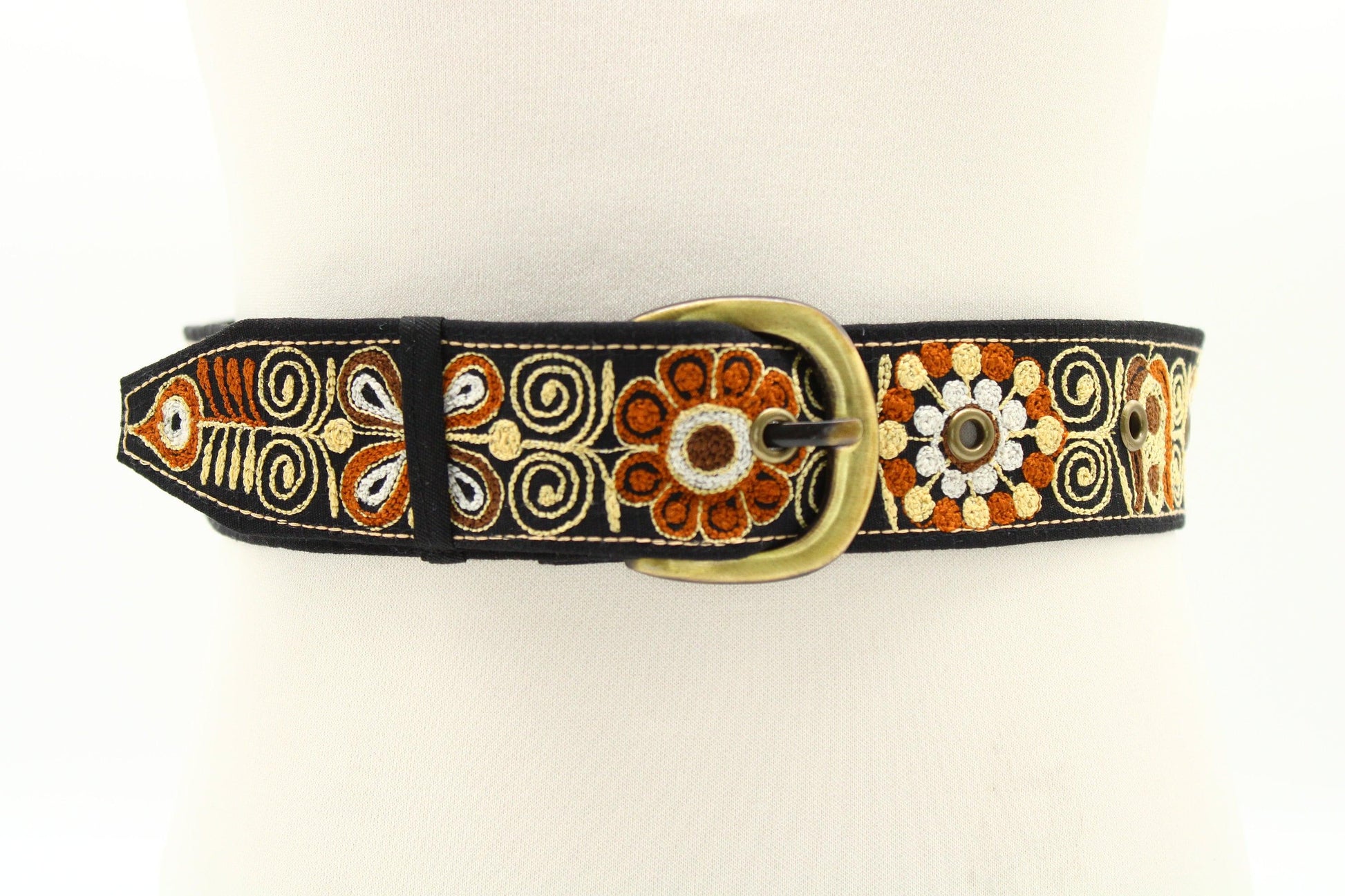 handbestickter gurtel colca aus arequipa peru beig
