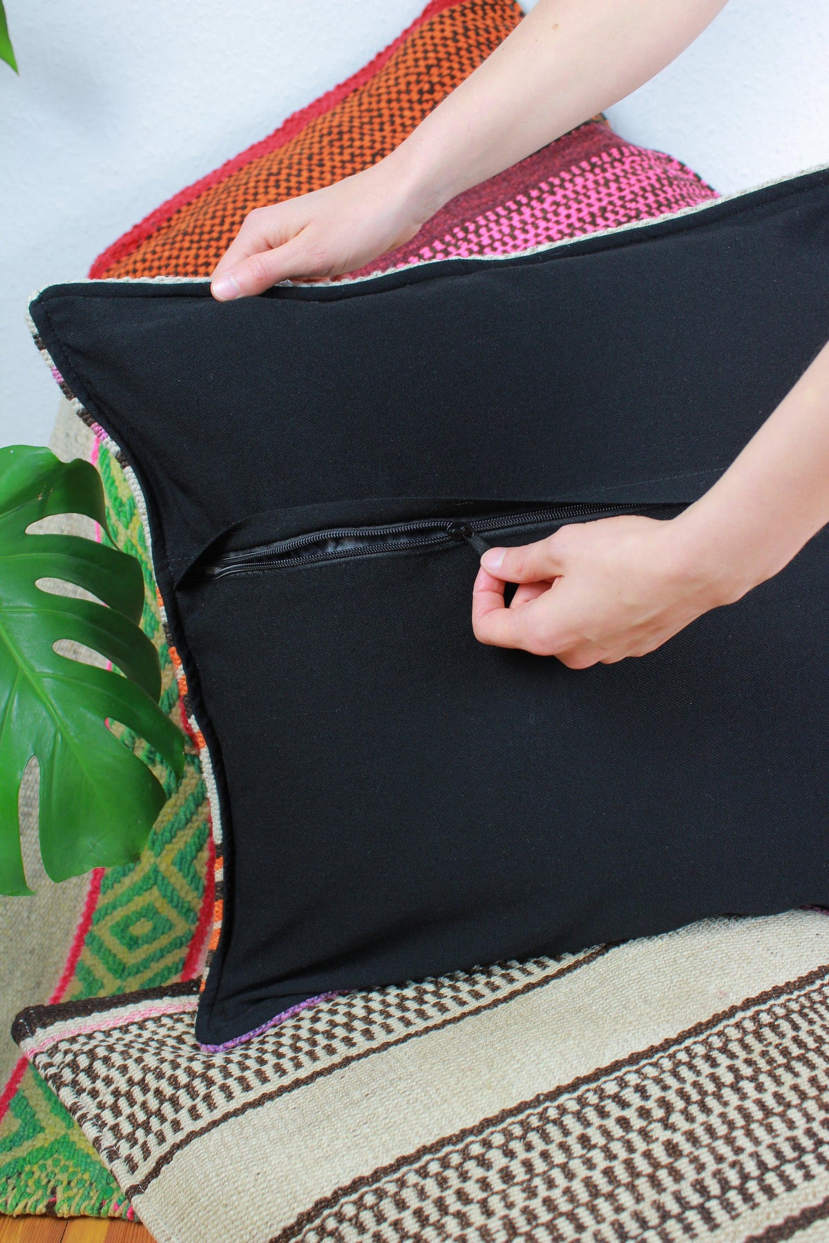 Handgewebtes Frazada-Kissen 45x45 aus Peru
