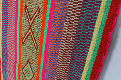 Großer handgewebter Teppich von Glueck & Fund, 171x151 cm, peruviansischer Frazada Teppich mit buntem Muster