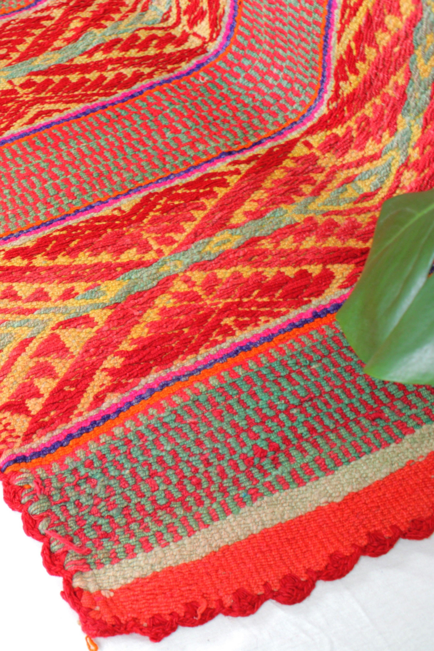 Großer handgewebter Vintage-Frazada Teppich aus Peru, 180x170 cm, mit traditionellen Mustern, von Glueck & Fund