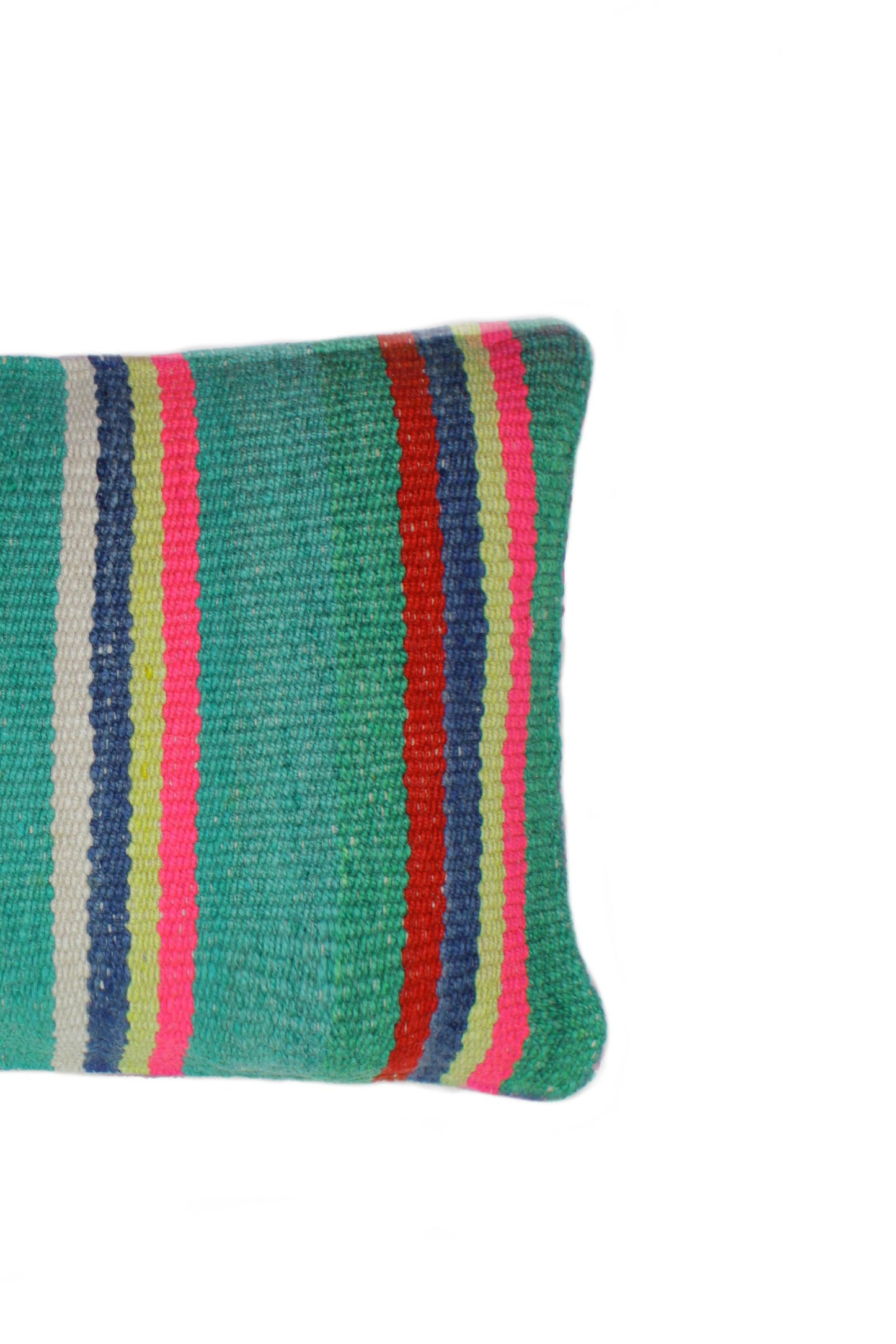 Grünes Frazadakissen 30x50 cm von Glueck und Fund, weiches Kissen in flaschengrün für gemütliche Sitz- und Schlafplätze