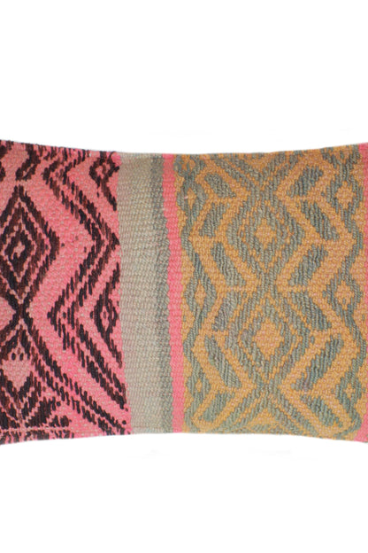 Frazadakissen 30x50 cm mit Rhombenmuster, weiches Kissen von Glueck und Fund, ideal für gemütliche Sitzgelegenheiten