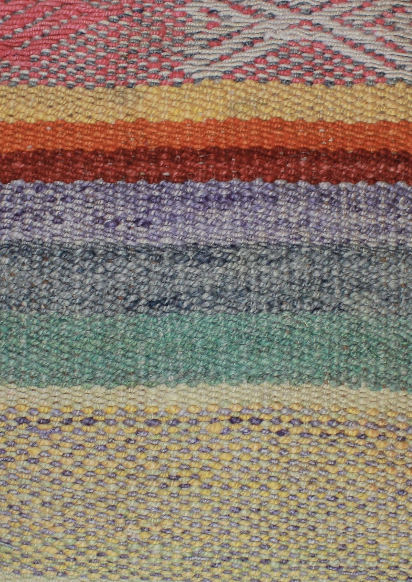Blau meliertes Frazadakissen 45x45 aus Peru von Glueck und Fund, weiche Textur, gemütliches Dekokissen