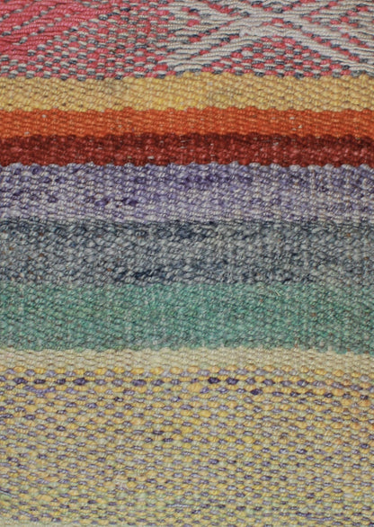 Blau meliertes Frazadakissen 45x45 aus Peru von Glueck und Fund, weiche Textur, gemütliches Dekokissen