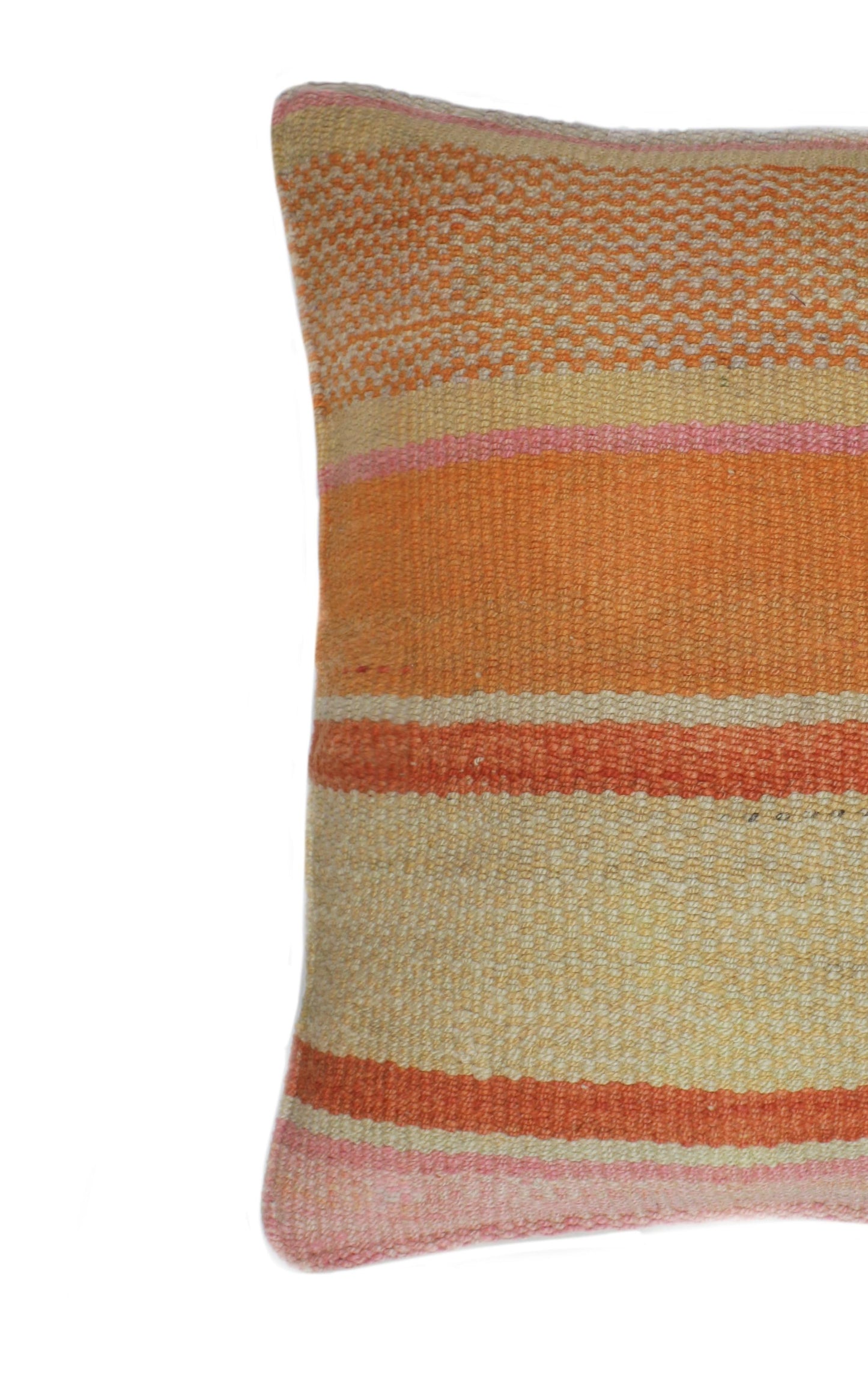 Senffarbenes Frazadakissen 45x45 aus Peru von Glueck und Fund, weiches Kissen mit traditionellem Muster.