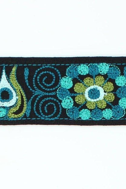 handbestickter gurtel colca aus arequipa peru turkis