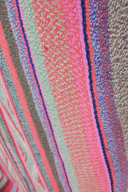 Vintage Frazada Teppich 170x158 handgewebt aus Peru